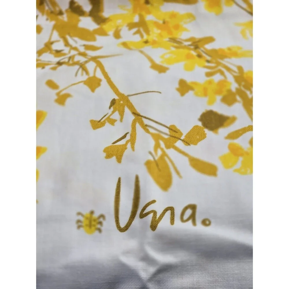 Vintage 1970s Floral Sprays Tablecloth Vera Press 54103 Signature 84